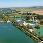 Les Etangs De La Bassée Village de vacances