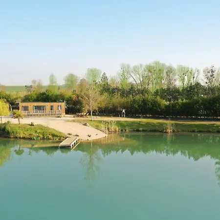 Les Etangs De La Bassee ホリデーパーク Gravon