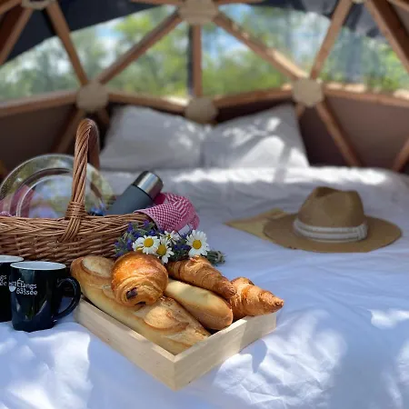 Les Etangs De La Bassee Kompleks wypoczynkowy 5*