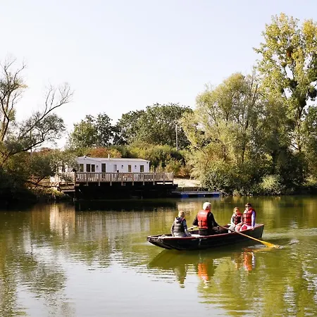 Les Etangs De La Bassée