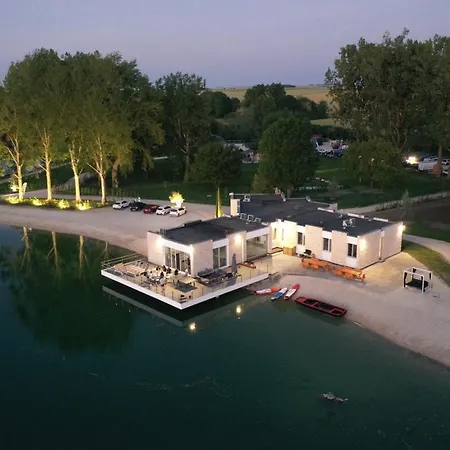 Les Etangs De La Bassee Holiday park
