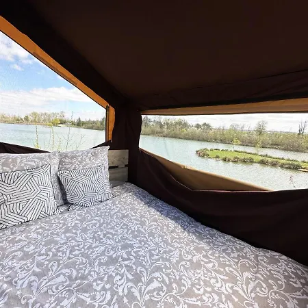 Les Etangs De La Bassee 5*