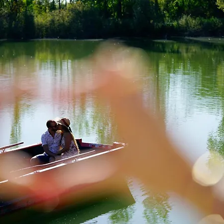 منتزه العطل Les Etangs De La Bassee