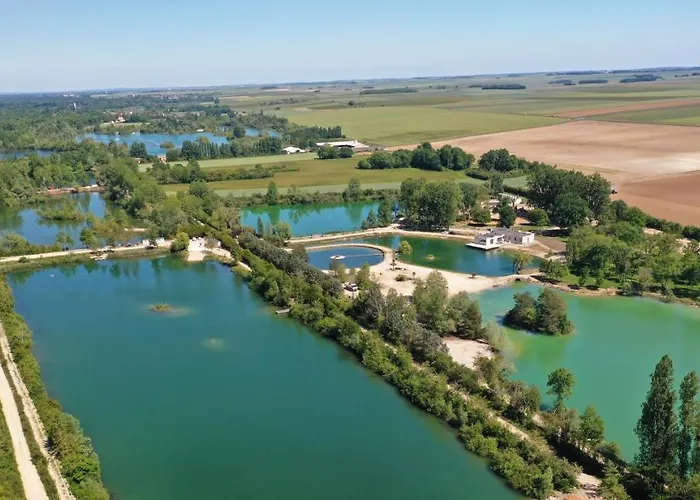 Les Etangs De La Bassee База отдыха