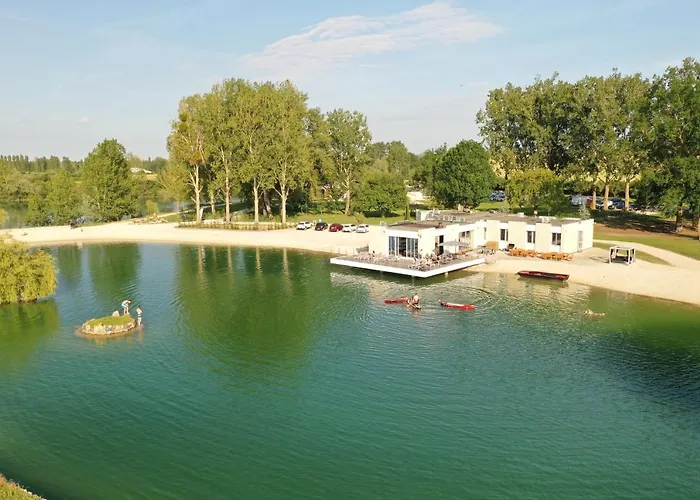 База отдыха Les Etangs De La Bassee
