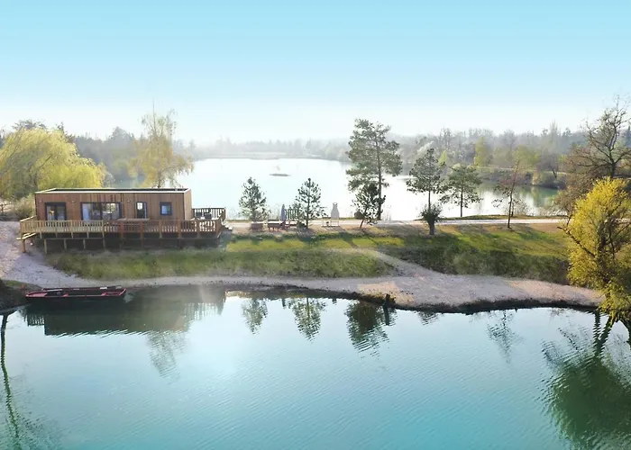 База отдыха Les Etangs De La Bassee