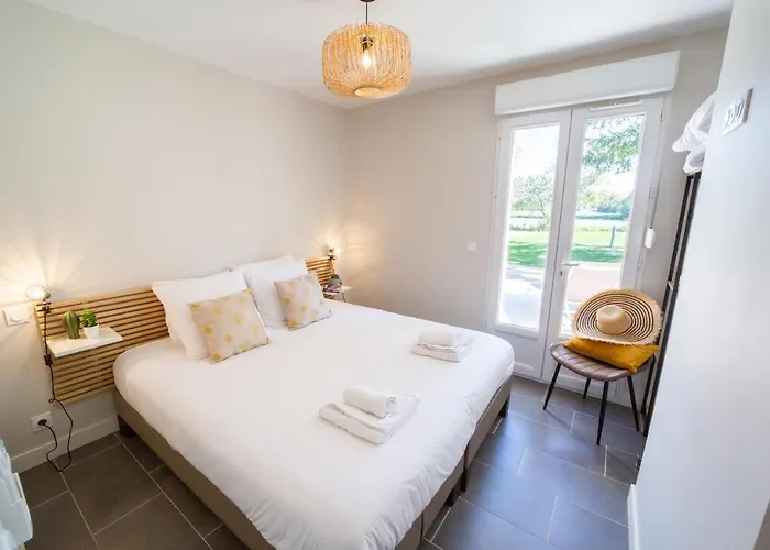 Les Etangs De La Bassee