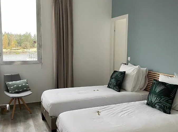 Les Etangs De La Bassee 5* Gravon