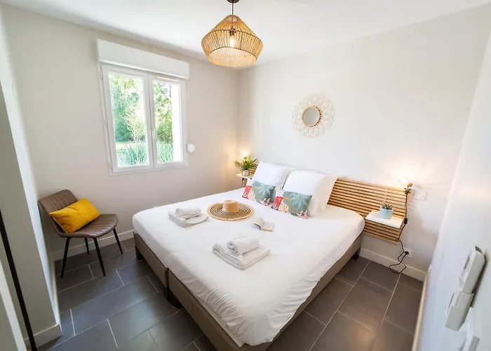 Les Etangs De La Bassee