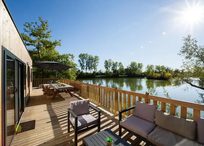 Les Etangs De La Bassee 5*