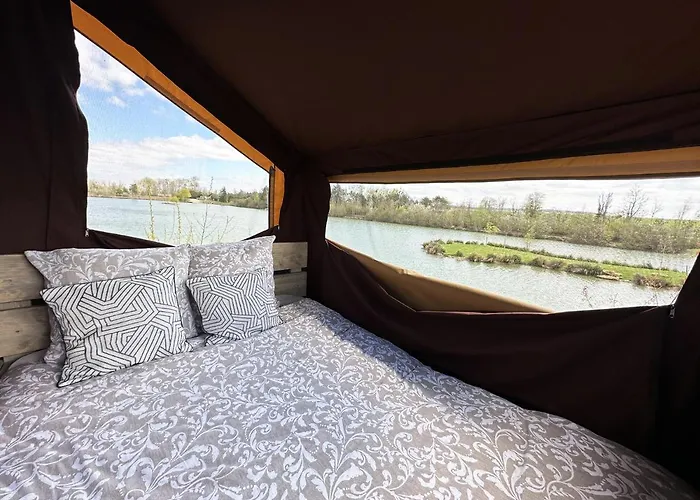 Les Etangs De La Bassee 5*