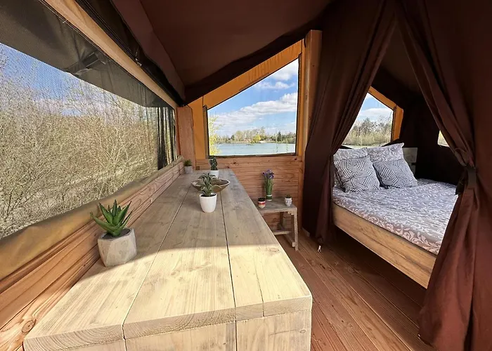 Les Etangs De La Bassee