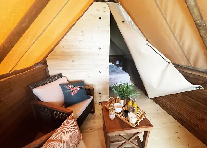 홀리데이파크 Les Etangs De La Bassee 5*